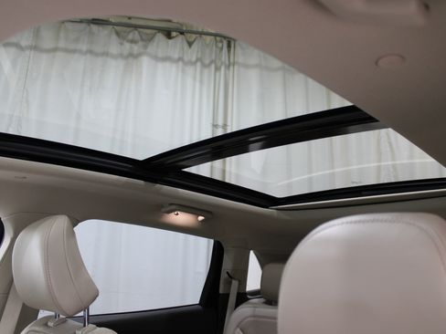 Used 2023 Lincoln Nautilus Reserve w/ Equipment Group 201A image 25