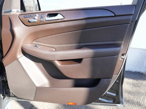 Used 2019 Mercedes-Benz GLS 450 4MATIC image 33