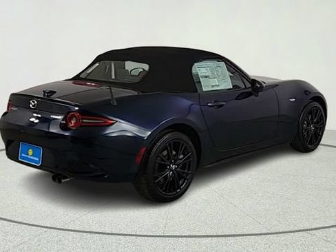 New 2026 MAZDA MX-5 Miata Club w/ Interior Package RWD image 7