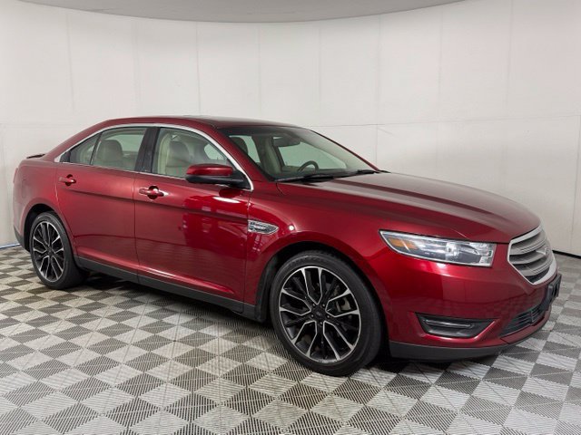 Used 2018 Ford Taurus SEL w/ Equipment Group 201A FWD image 10