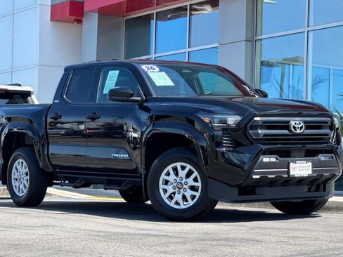 Certified 2026 Toyota Tacoma SR5 RWD image 2