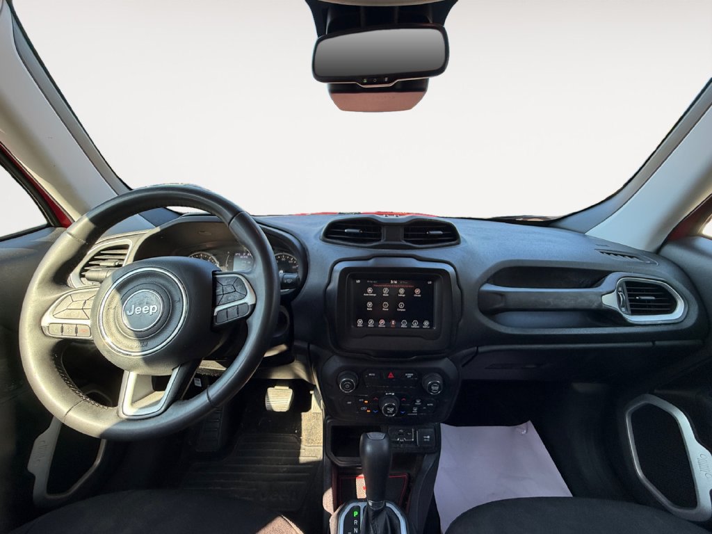 Used 2019 Jeep Renegade Latitude w/ Popular Equipment Group FWD image 12
