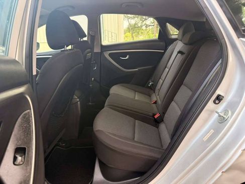 Used 2013 Hyundai Elantra GT FWD image 10
