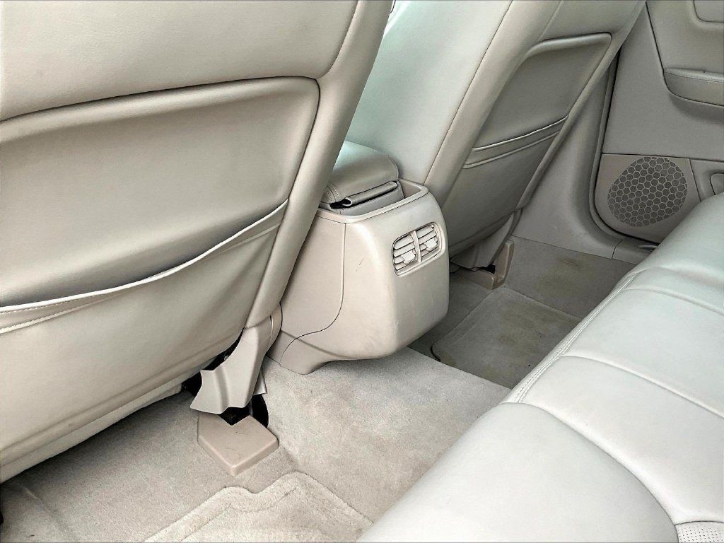 Used 2008 Cadillac DTS FWD image 12