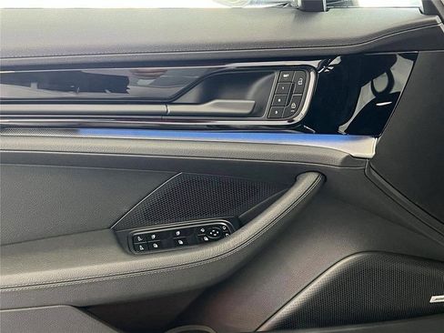 New 2026 Porsche Panamera 4 image 14