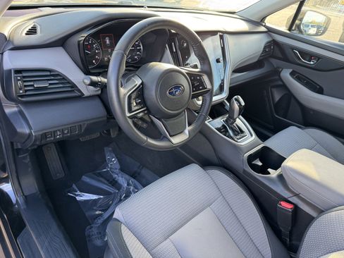 Used 2020 Subaru Outback Premium image 12