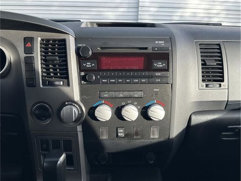 Used 2011 Toyota Tundra 4x4 Double Cab image 21