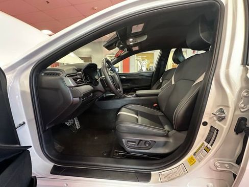 Certified 2025 Toyota Camry SE image 11