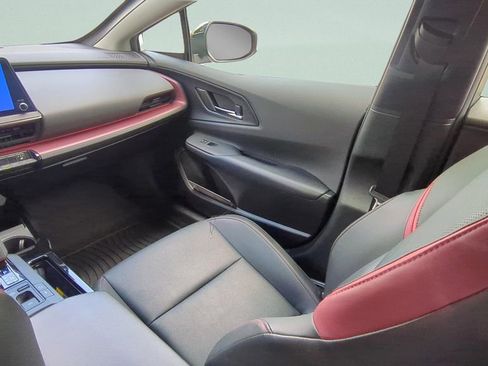 Used 2024 Toyota Prius Prime FWD image 12