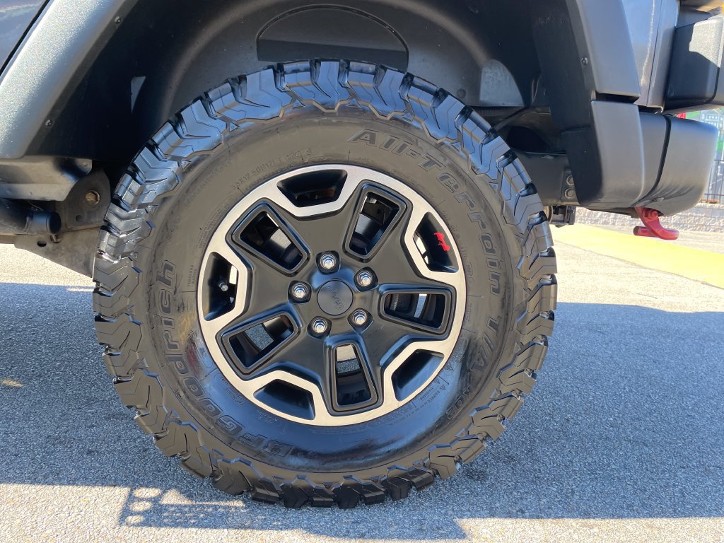 Certified 2017 Jeep Wrangler Unlimited Rubicon AWD/4WD image 10