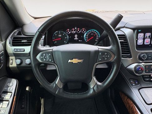 Used 2018 Chevrolet Tahoe Premier AWD/4WD image 16