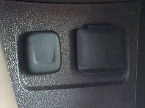 Used 2014 Buick Encore Leather image 33