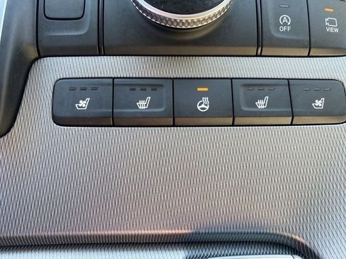 Used 2021 Hyundai Palisade Limited w/ Winter Package AWD/4WD image 38