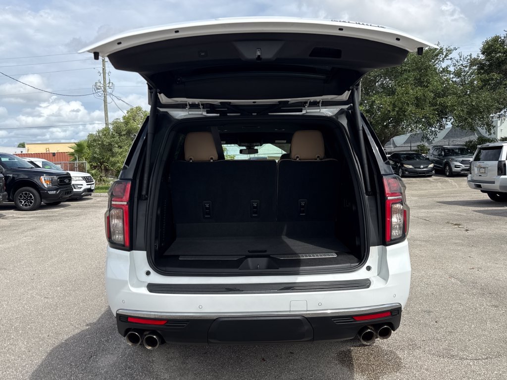 Used 2021 Chevrolet Tahoe Premier AWD/4WD image 31
