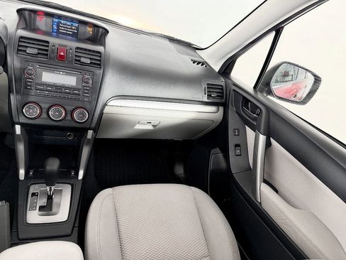 Used 2015 Subaru Forester 2.5i Premium w/ All-Weather Package AWD/4WD image 43