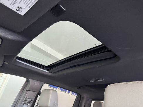 Certified 2022 Chevrolet Silverado 1500 ZR2 w/ Technology Package image 22