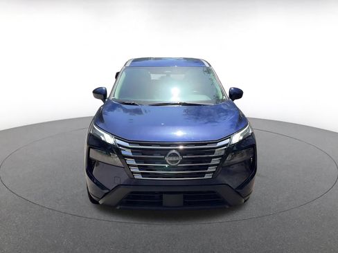 Used 2025 Nissan Rogue SV AWD/4WD image 4