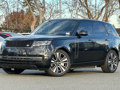 New 2025 Land Rover Range Rover SE