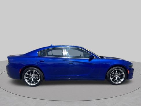 Used 2022 Dodge Charger SXT w/ Plus Group RWD image 9