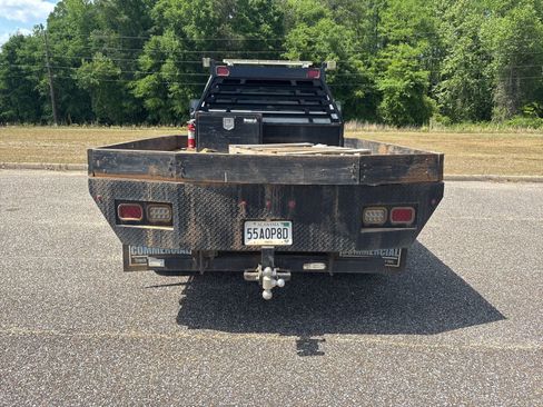 Used 2022 Chevrolet Silverado 3500 LT w/ Remote Start Package image 4