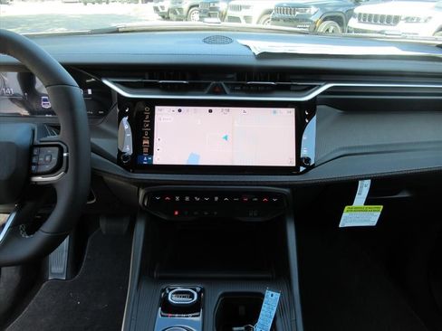 New 2026 Jeep Cherokee Overland image 21