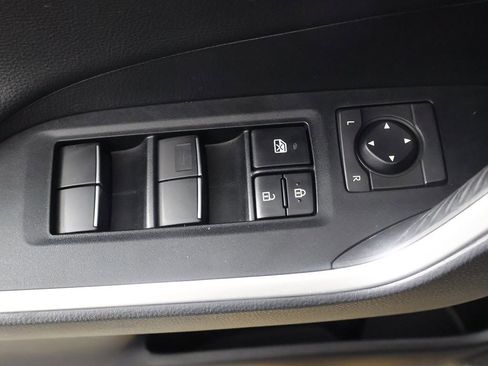 Used 2019 Toyota RAV4 XSE image 36