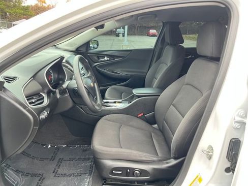 Used 2020 Chevrolet Malibu LS w/ Driver Confidence Package II image 20