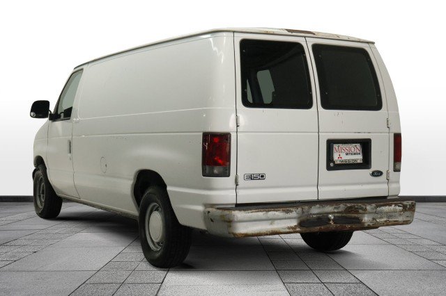 Used 2002 Ford E-150 and Econoline 150 RWD image 6