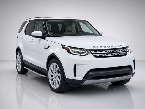 Used 2018 Land Rover Discovery HSE AWD/4WD image 3