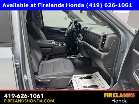 Used 2025 Chevrolet Silverado 1500 LT image 38