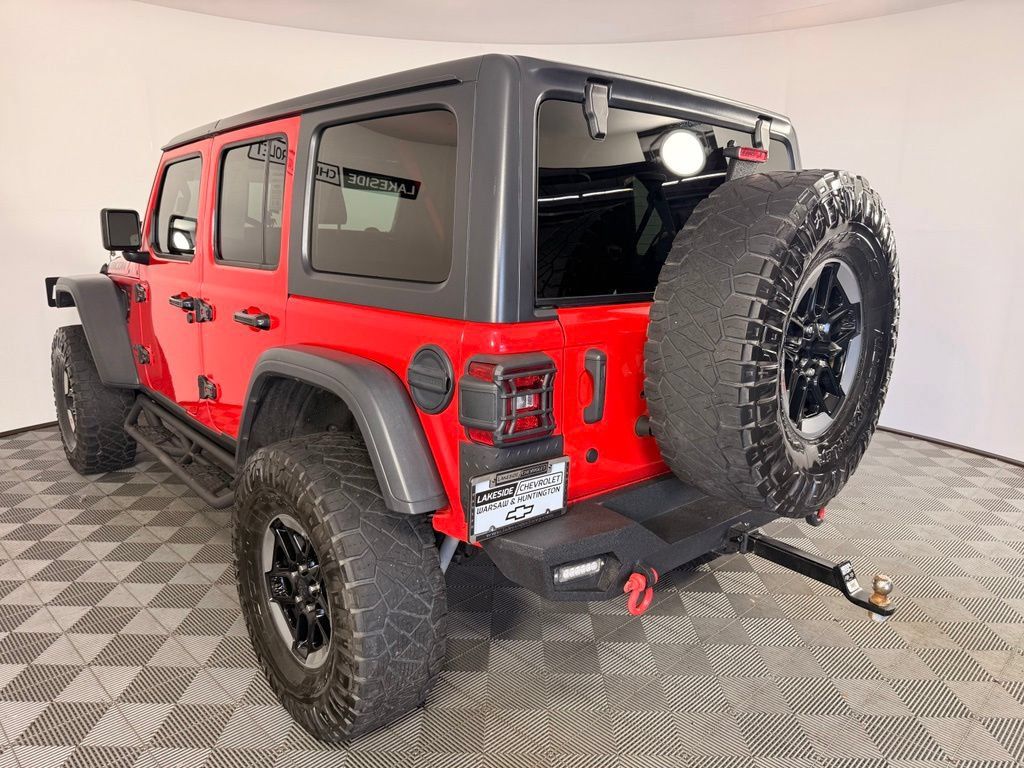 Used 2018 Jeep Wrangler Unlimited Rubicon AWD/4WD image 4