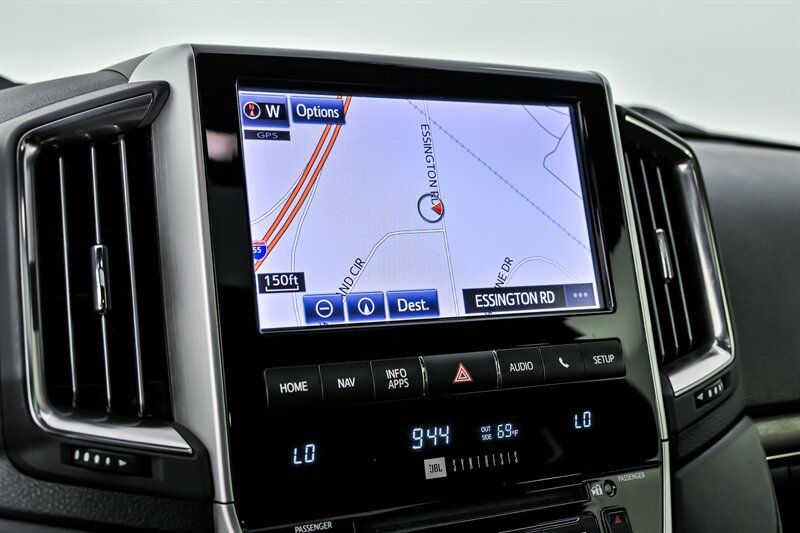 Used 2020 Toyota Land Cruiser Heritage Edition AWD/4WD image 31
