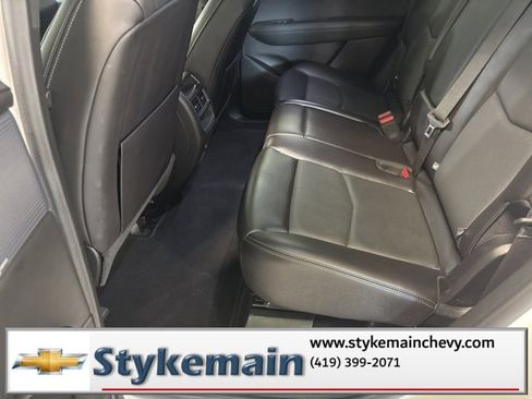 Used 2024 Cadillac XT5 Premium Luxury image 36