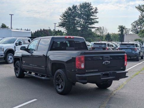Used 2018 Chevrolet Silverado 1500 LTZ Z71 w/ Midnight Edition AWD/4WD image 5