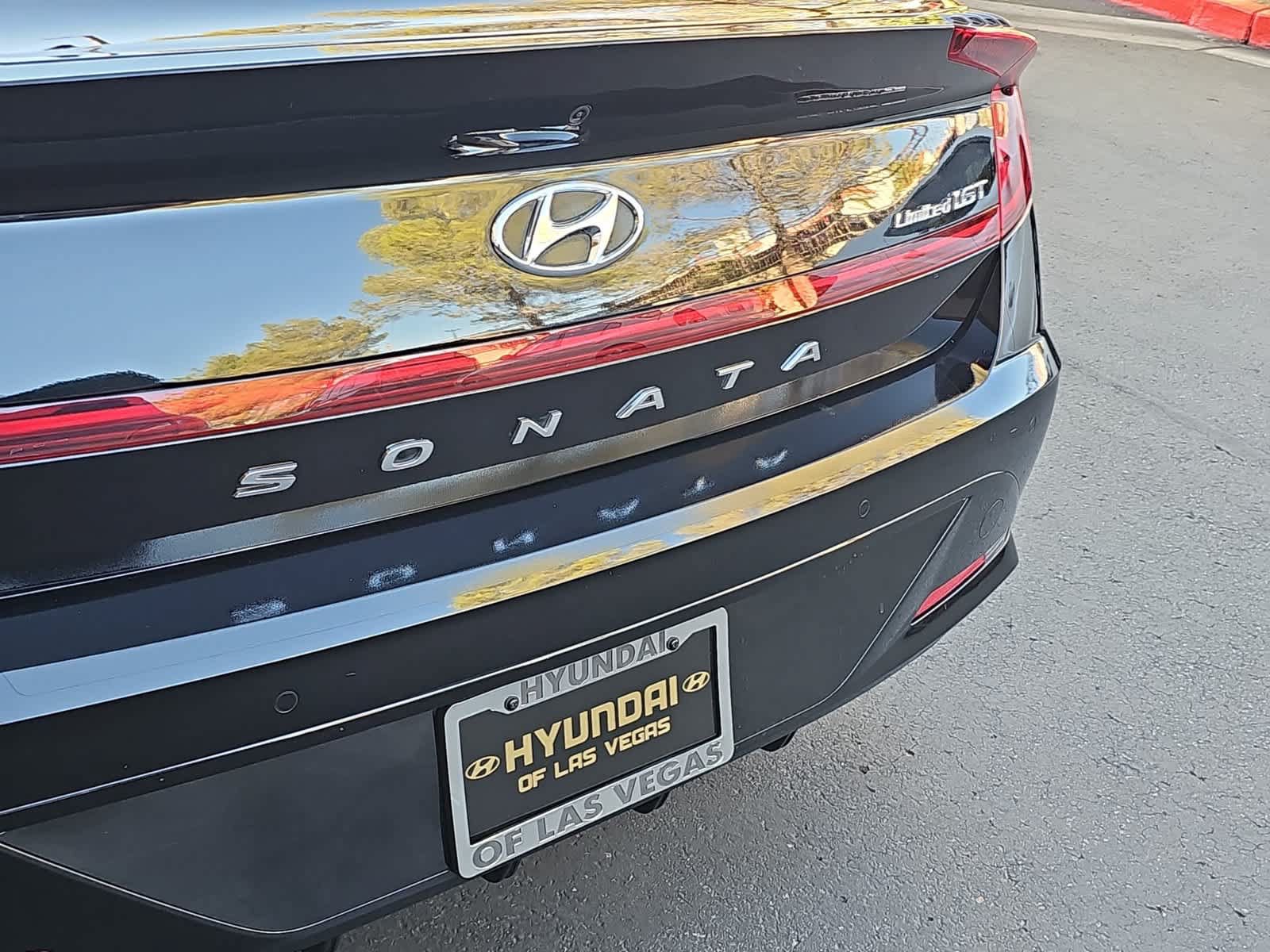 Used 2022 Hyundai Sonata Limited FWD image 11