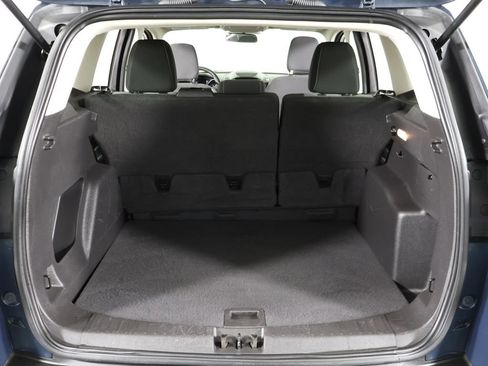 Used 2019 Ford Escape SE FWD image 16