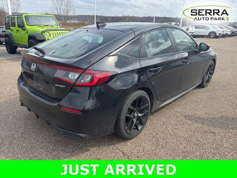 Used 2024 Honda Civic Sport image 3