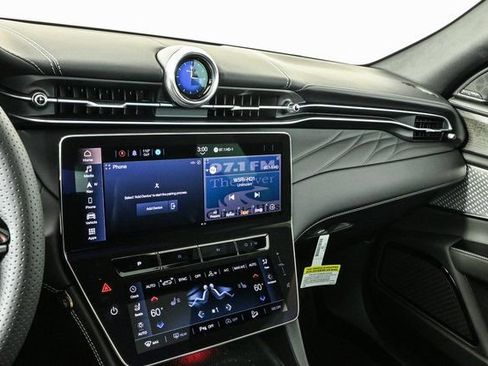 New 2025 Maserati Grecale Modena image 16