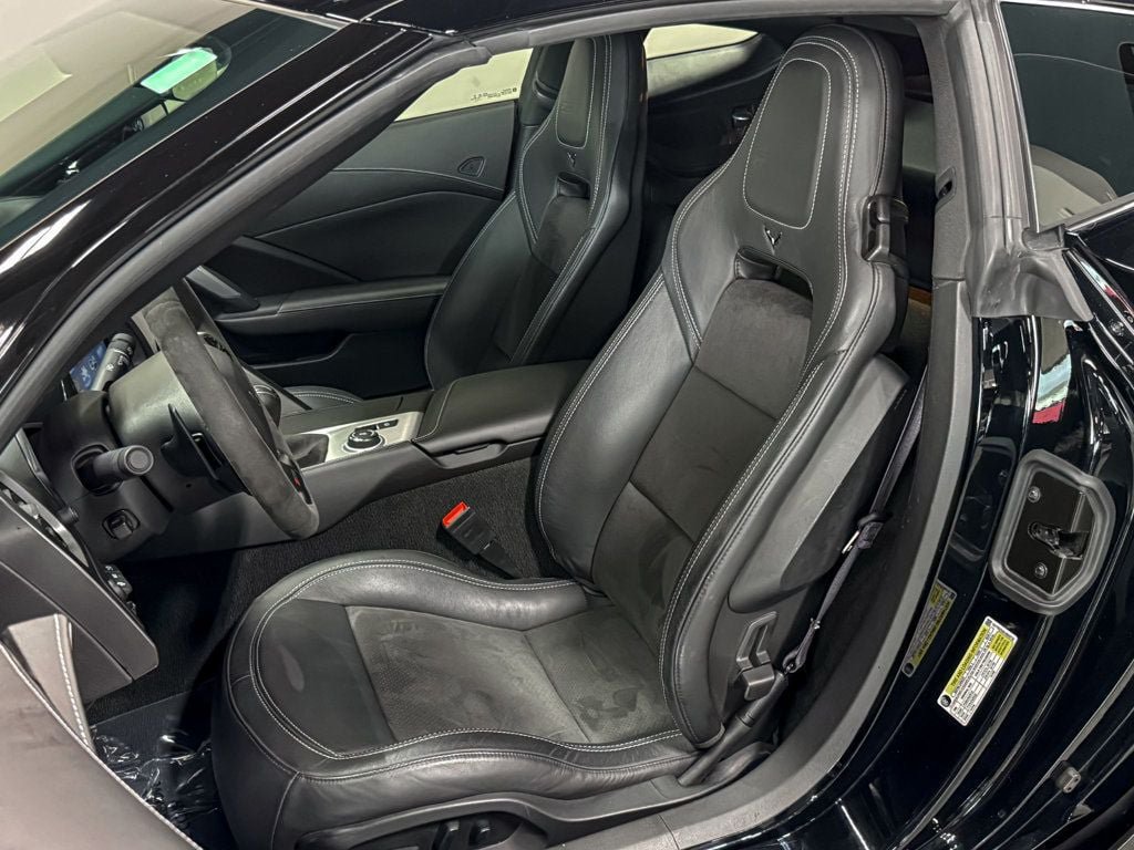 Used 2017 Chevrolet Corvette Z06 RWD image 9
