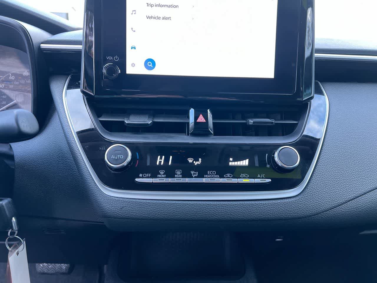 Used 2023 Toyota Corolla LE FWD image 19