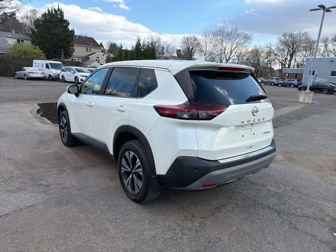 Used 2023 Nissan Rogue SV image 7