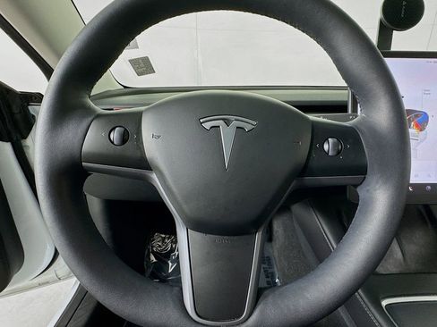 Used 2023 Tesla Model 3 Standard Range image 59