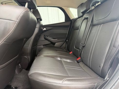 Used 2013 Ford Focus Titanium FWD image 24