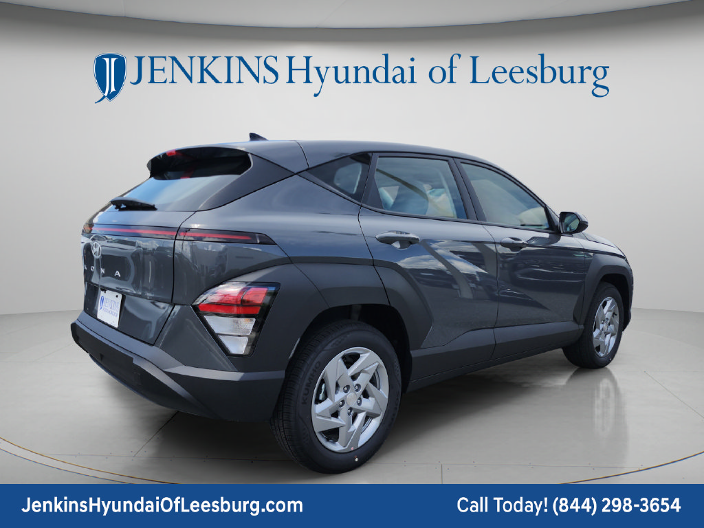 New 2027 Hyundai Kona SE FWD image 4