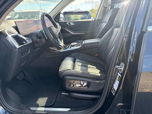 Used 2025 BMW X7 xDrive40i AWD/4WD image 25