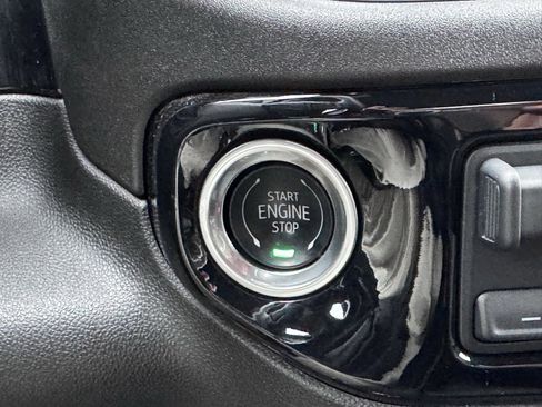 Used 2024 Chevrolet Silverado 2500 LT image 6