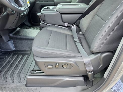New 2026 GMC Sierra 1500 Pro w/ Pro Value Package AWD/4WD image 8