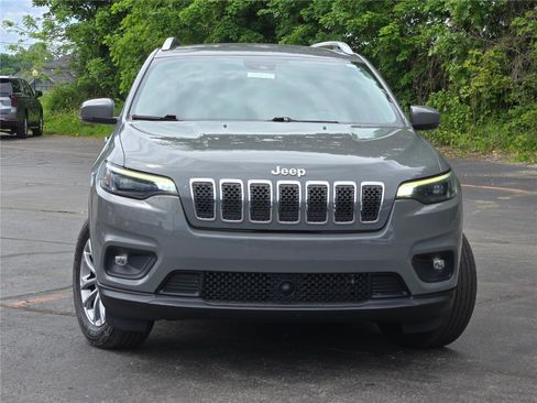 Used 2021 Jeep Cherokee Latitude Lux AWD/4WD image 3