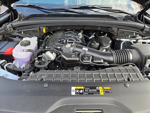 New 2025 Jeep Grand Cherokee L Altitude image 16