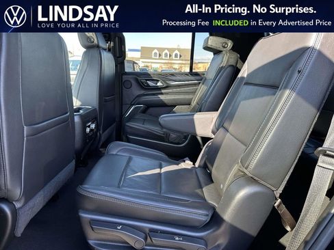 Used 2021 GMC Yukon Denali AWD/4WD image 16